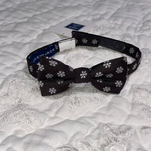 JANIE and Jack snowflake bow tie